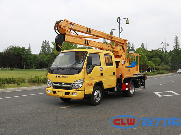 福田双排13米折叠臂高空作业车